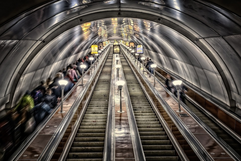 Строительство «коричневой» ветки метро временно заморозили 