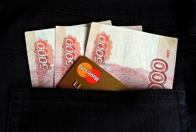 Петербургским предприятия выделят 47 млн. рублей на временное трудоустройство горожан